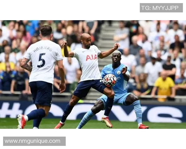 曼城与里昂激战成焦点双方进球精彩纷呈引发热议 曼城与里昂激战成焦点双方进球精彩纷呈引发热议