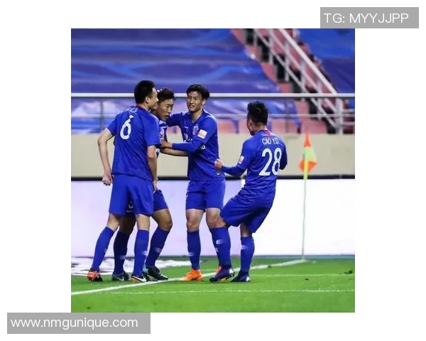 深圳队与大连一方的较量：谁能在这场对决中笑到最后